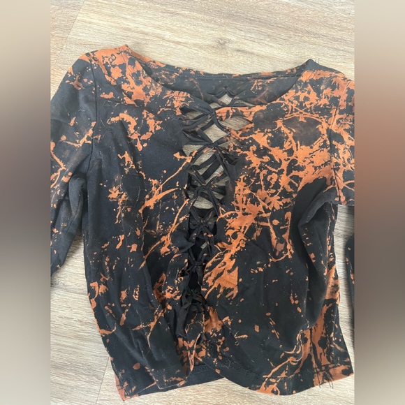 Elegant Black and Orange Women's Blouse - Picture 2 of 5